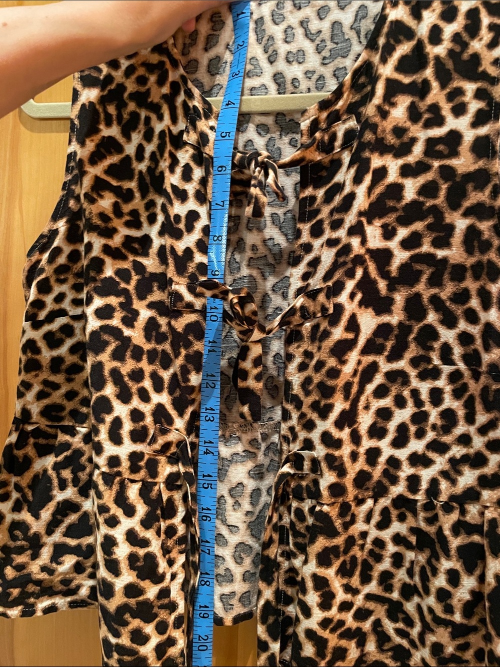 Leopard tie front vest - Picture 7 of 9